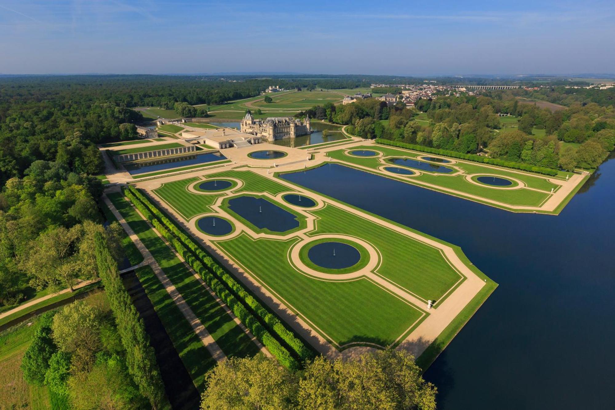 Auberge Du Jeu De Paume Chantilly Exteriör bild